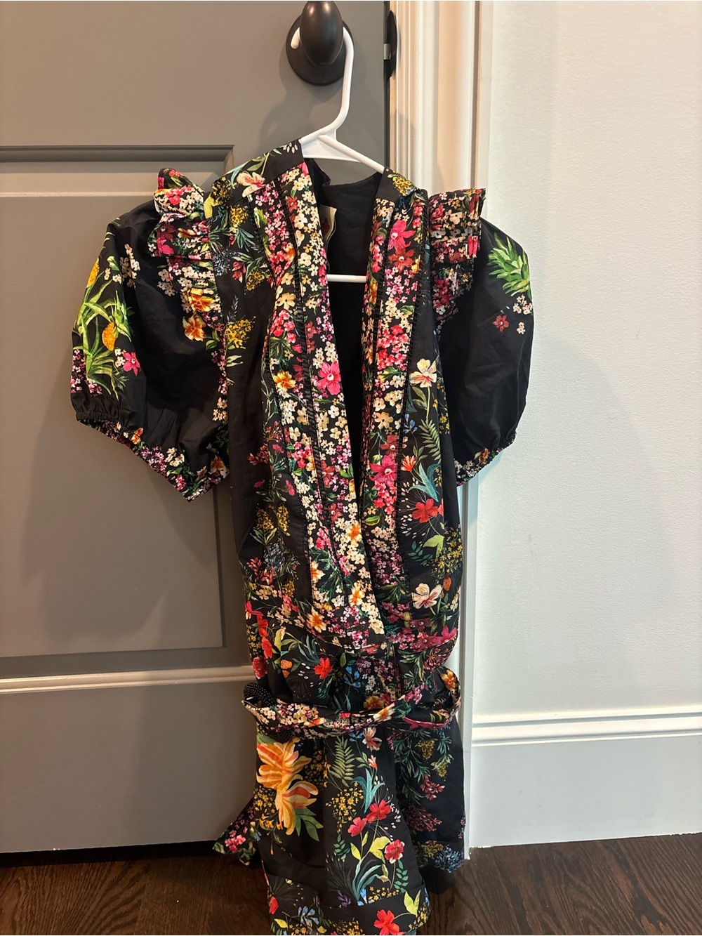 FARM Rio Black Multicolor Floral Belted Romper - Picture 2 of 3